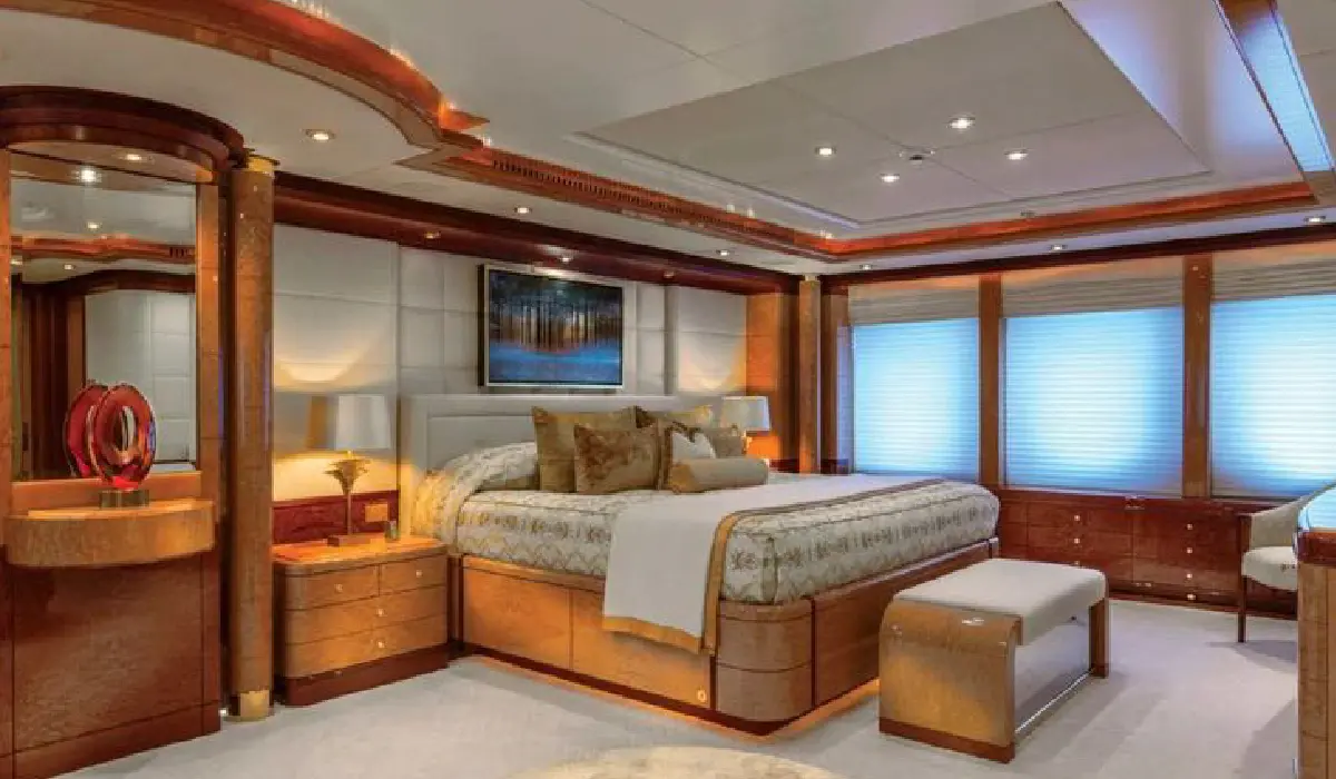 Feadship - Podium - Best Yacht Rentals - Best Preowned Yachts - Exclusive Concierge Club.webp